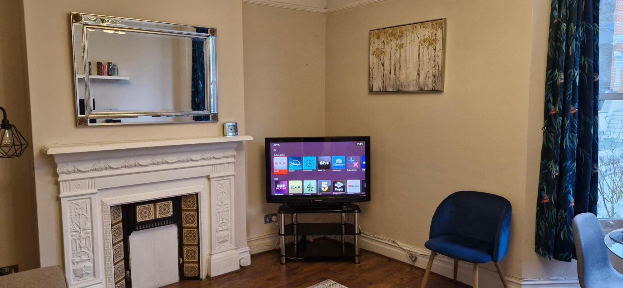 런던 Charming Flat In Wimbledon 아파트 외부 사진